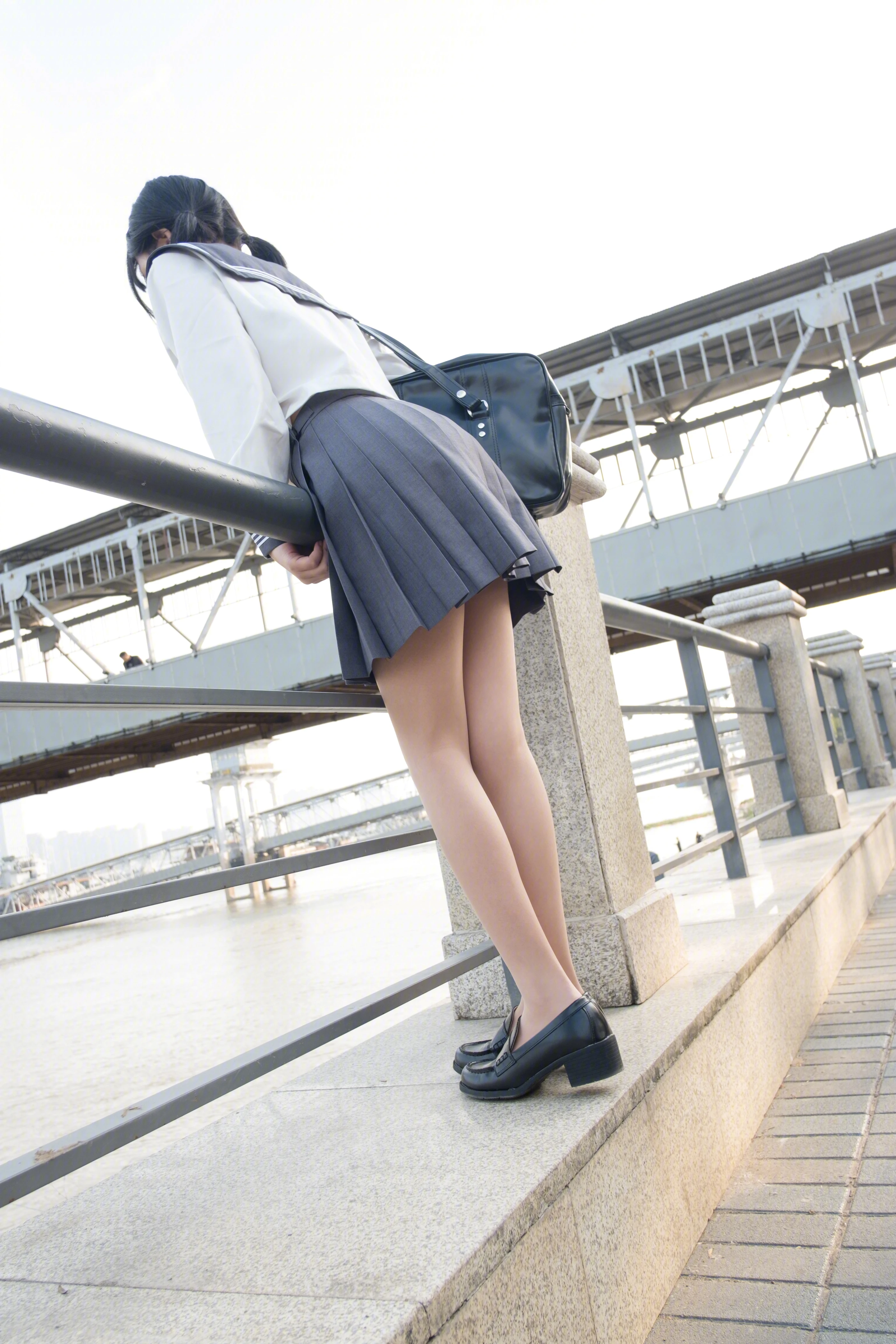 森萝财团 BETA-009 [44P]插图1